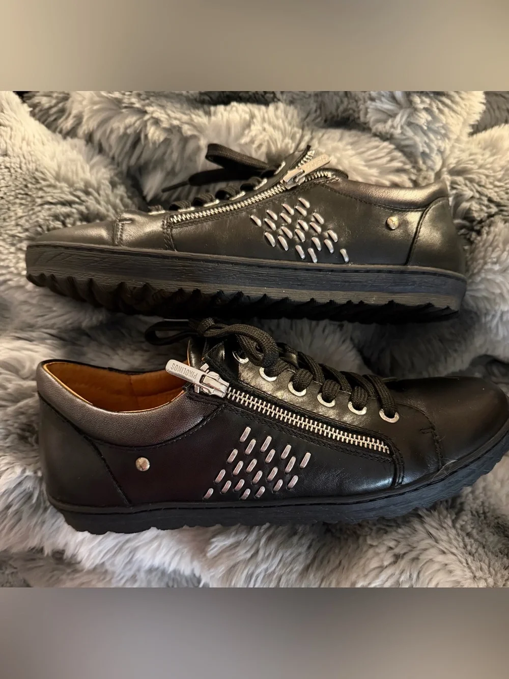 Pikolinos Lagos 901 Black Leather Zip Sneakers Size EU40/US 9-9.5 Like New! $75